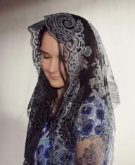 Black Light Grey Espiral Spanish Veil